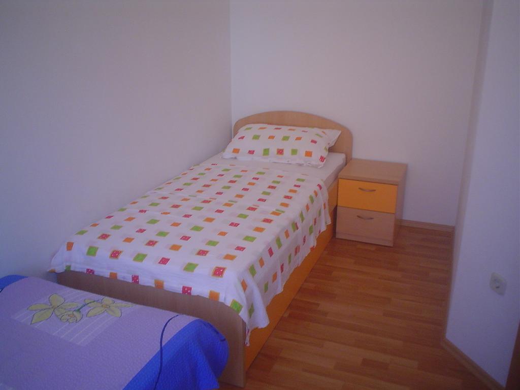 Apartments Iva Povljana Habitación foto