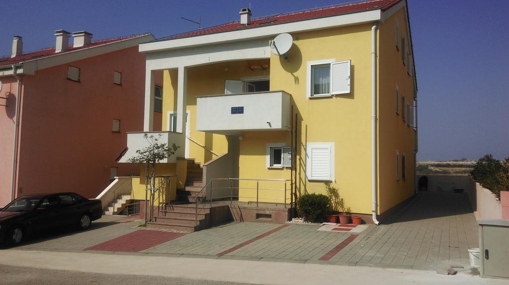 Apartments Iva Povljana Habitación foto